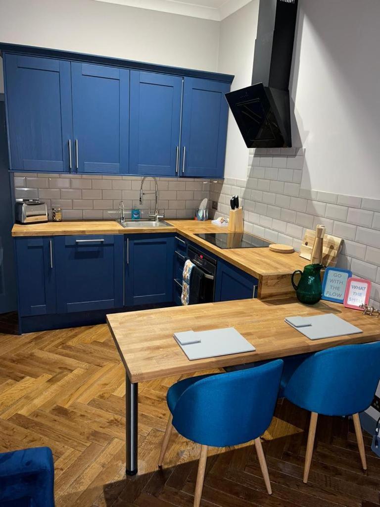 גלאזגו Stunning 1 Bed Apt In West End מראה חיצוני תמונה